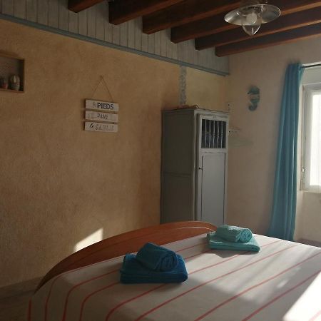 Vendrennes Chez Florymarysol Bed & Breakfast Eksteriør bilde